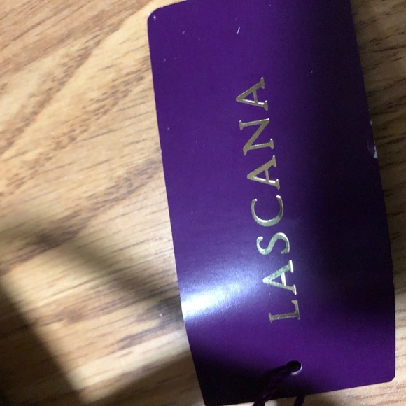 NWT-women’s Lascana Beaded sandals. Size 9 - Picture 3 of 4